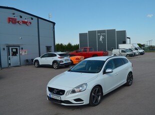 Volvo V60 D3 R-Design 163 hk Nybesiktigad Drag