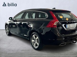 Volvo V60 D4 Momentum Business E | Dragkrok