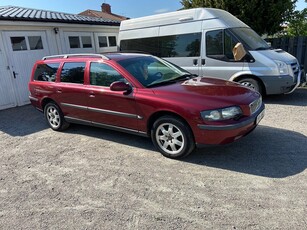 Volvo V70 2.5T AWD 7-sits Business byte/avbet 456kr/mån