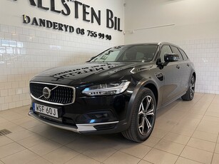 Volvo V90 Cross Country B4 AWD Aut Momentum Drag VOC Svensksåld