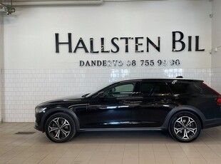 Volvo V90Cross Country B4 AWD Aut Momentum Drag VOC Svensksåld 2022, Kombi