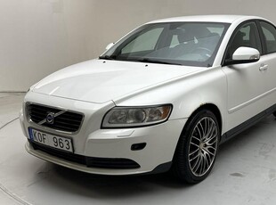 Volvo S402.0F 2010, Sedan