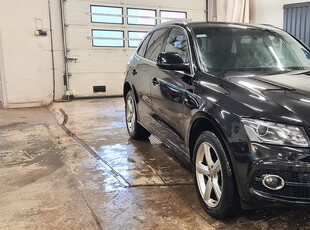 Audi Q5 3.0 TDI V6 DPF quattro S Tronic Design Euro 5