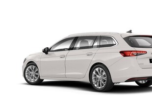 Skoda Superb Kombi hybrid 100km 204hk Kampanjpris 499.900:-