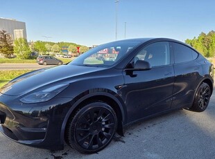 Tesla Model Y Long Range AWD Uppgr AP 20