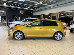 Volkswagen Golf 1.0 TSI 110hk I Adaptiv farthållare I P-sensorer I Android auto/