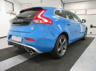 Volvo V40 D2 Momentum R-Design Euro 6 120 hk Nyservad