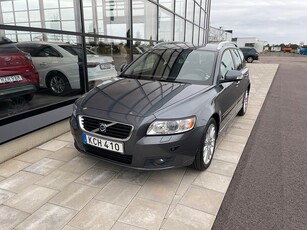 Volvo V50 1.8 Flexifuel Summum 125hk, Drag, Skinn