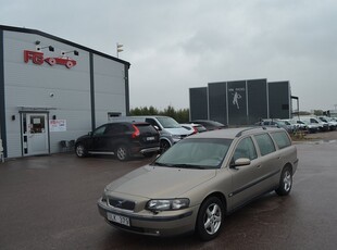 Volvo V70 2.4 Business 140 hk M-Värmare Drag