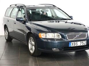 Volvo V70 2.4 Manuell 170hk Halvskinn Farthållare