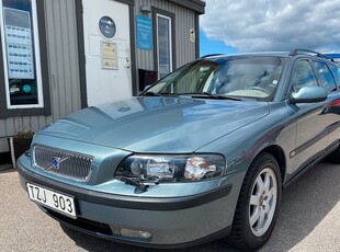 Volvo V702.5T AWD Business LÅGMIL Endast 3 Brukare 2003, Kombi