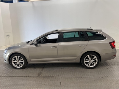 Škoda Octavia 1.4 TSI 150hk P-Värm Navi Kamera Drag Canton