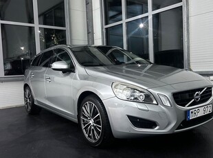 Volvo V60D5 Summum D-värm Navi PDC 2012, Kombi