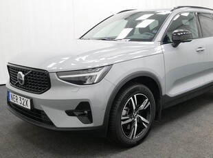 Volvo XC40B3 FWD Bensin Plus Dark 2024, SUV