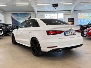 Audi A3 Sedan 2.0 TDI BLACKOPTIK COCKPIT DRAG EU6