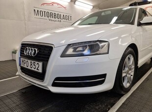 Audi A32.0 TDI Man 2011 A-traktor , Halvkombi