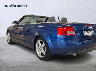 Audi A4 2.4 V6 Cabriolet / Skinn