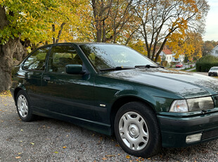 BMW 316i Compact 2000, Sedan