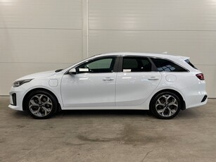 Kia Cee´d SW Plug-in Advance Plus 2 Pano Kamera 2021 141hk