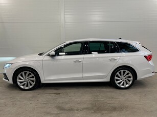 Skoda Octavia Combi iV Style Drag Värmare Kamera SE UTR 2021 204hk