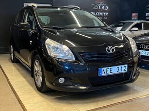 Toyota Verso 2.2 D-4D /Motorvärmare/Drag/7 SITS/BACKKAMERA