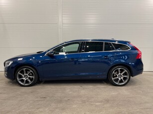 Volvo V60 T5 Ocean Race Aut PDC VOC B-Värme Läder 245hk 2015