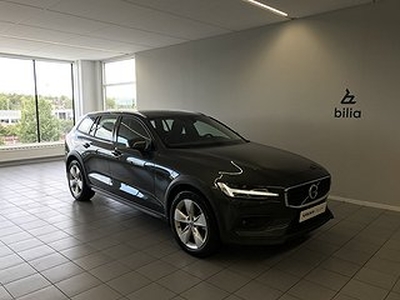 Volvo V60 Cross Country B4 AWD D Adv Mellandagsrea / Fritt serviceavtal / 50% rabatt på