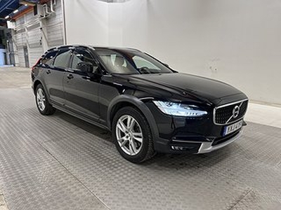 Volvo V90 Cross Country D4 AWD Momentum Värm Skinn VOC Drag