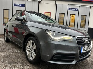 Audi A1 Sportback 1.6 TDI 90hk Taklucka | K-värmare | Nyservad