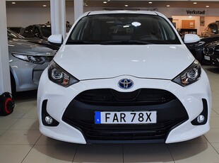 Toyota Yaris Hybrid CVT Active B-kam BT Rattvärme Moms Euro6