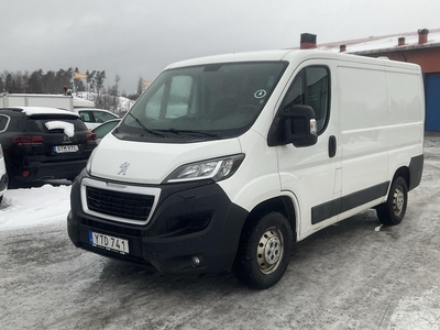 Peugeot Boxer 2.0 HDI BlueHDi Skåp (130hk)