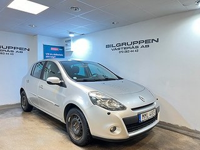 Renault Clio 5-dörrars 1.2 75HK / Ny Servad / Kamrem bytt