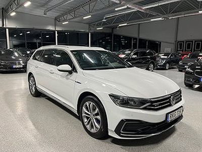 Volkswagen Passat Variant GTE Laddhybrid GPS COCKPIT D-Värmare