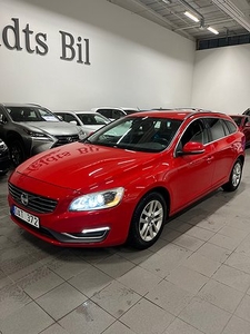 Volvo V60 D3 Momentum VoC Drag Värmare Nykamrem Fullservad