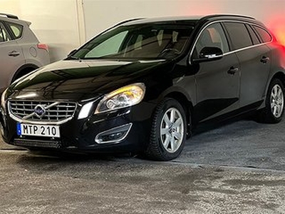 Volvo V60 D5 Geartronic Momentum Euro 5, Byt Kamrem