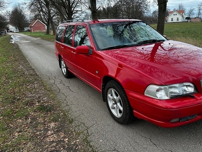 Volvo V70Svensksåld, Ny besiktigad u.a, Dragkrok, Bra skick 1999, Kombi