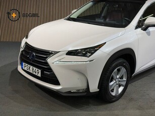 Lexus NX 300h AWD Executive Drag I Pano I 360 I HUD I Skinn I Värm...