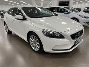 Volvo V40 D2 Manuell, 115hk Momentum