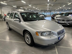 Volvo V70 2.4 Kinetic Euro 4 Nybesiktigad Kamrem bytt