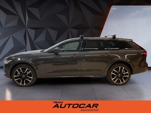 Volvo V90 Cross Country B4 AWD Diesel Plus/Drag/Pano/Värmare