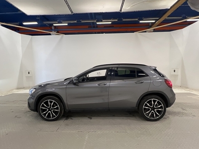 Mercedes-Benz GLA 200 d 136hk H/K Navi Kamera Delläder Drag