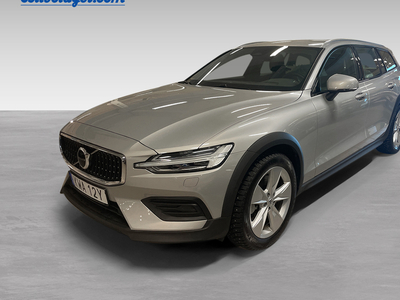 Volvo V60Cross Country B4 AWD Diesel Core 2023, Kombi