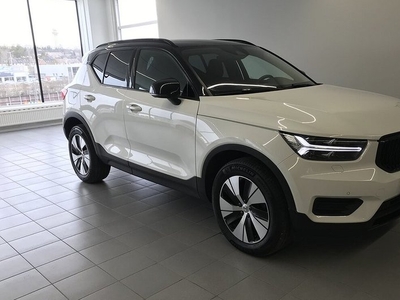 Volvo XC40T2 FWD Momentum 2021, SUV