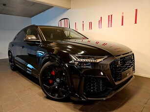 Audi Q8 RS FULLMATAD KOLFIBER 600HK VAT/MOMS