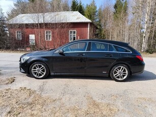 Mercedes-Benz CLA 220 d 4MATIC Shooting Brake