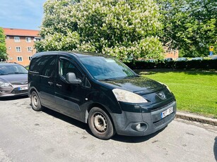 Peugeot Partner Skåpbil 1.6 HDi Automat