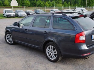 Skoda Octavia Kombi 1.6 TDI Drag M-Värmare