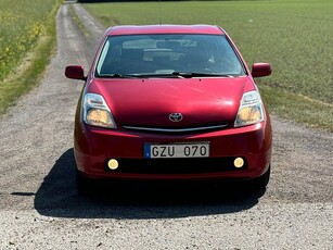 Toyota Prius 1.5 VVT-i + 3CM CVT | ÅRSSKATT 360kr