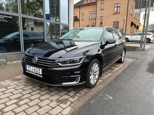 Volkswagen Passat Sportscombi GTE / Drag / Värmare