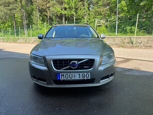 Volvo V70 2.4D Geartronic Momentum, R-Design, Kamrem bytt